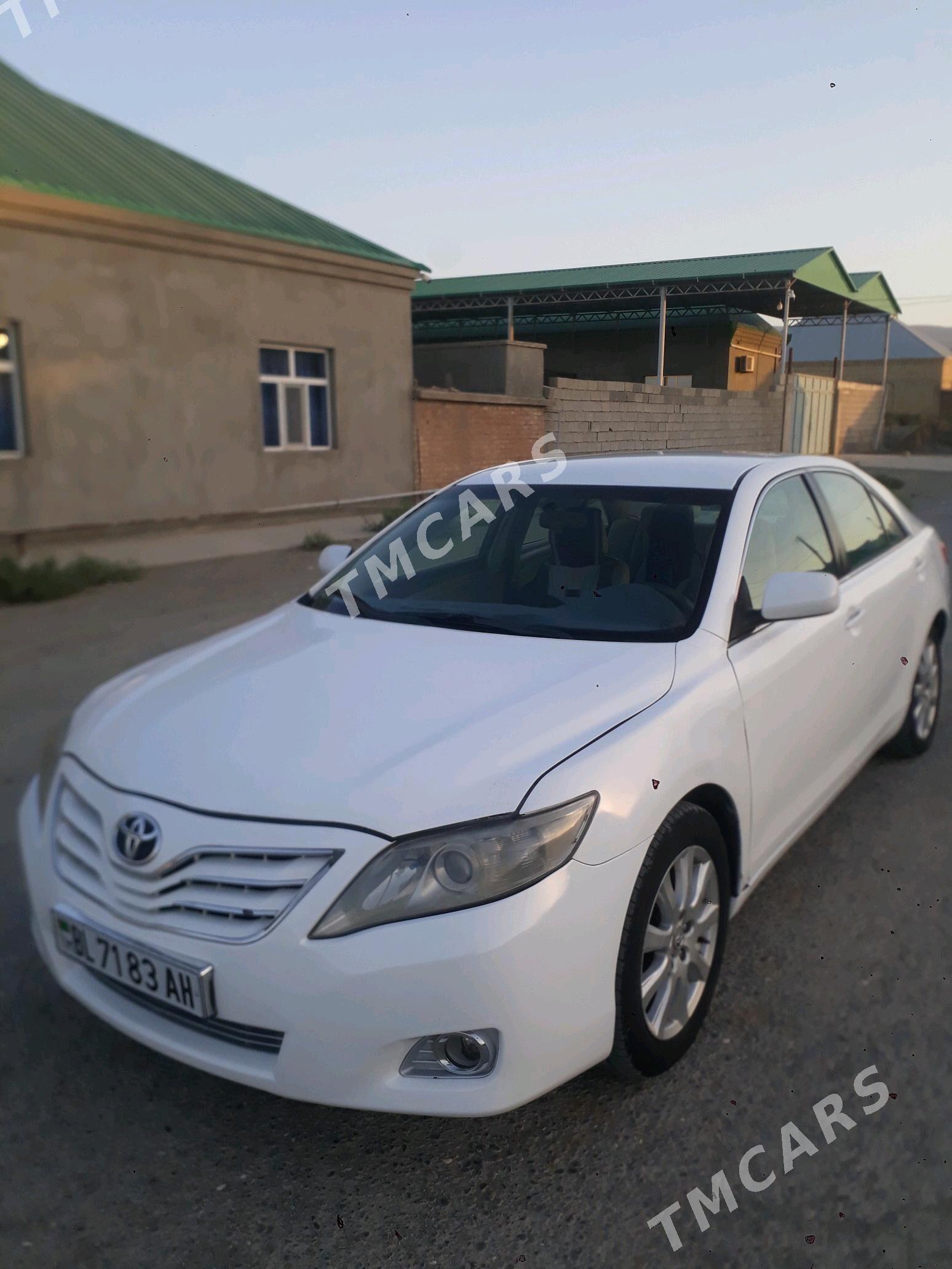 Toyota Camry 2009 - 150 000 TMT - Bäherden - img 4