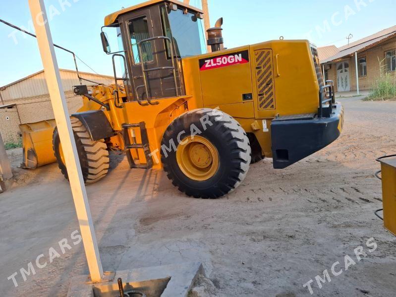 XCMG ZL50 2015 - 580 000 TMT - Чарджоу - img 2