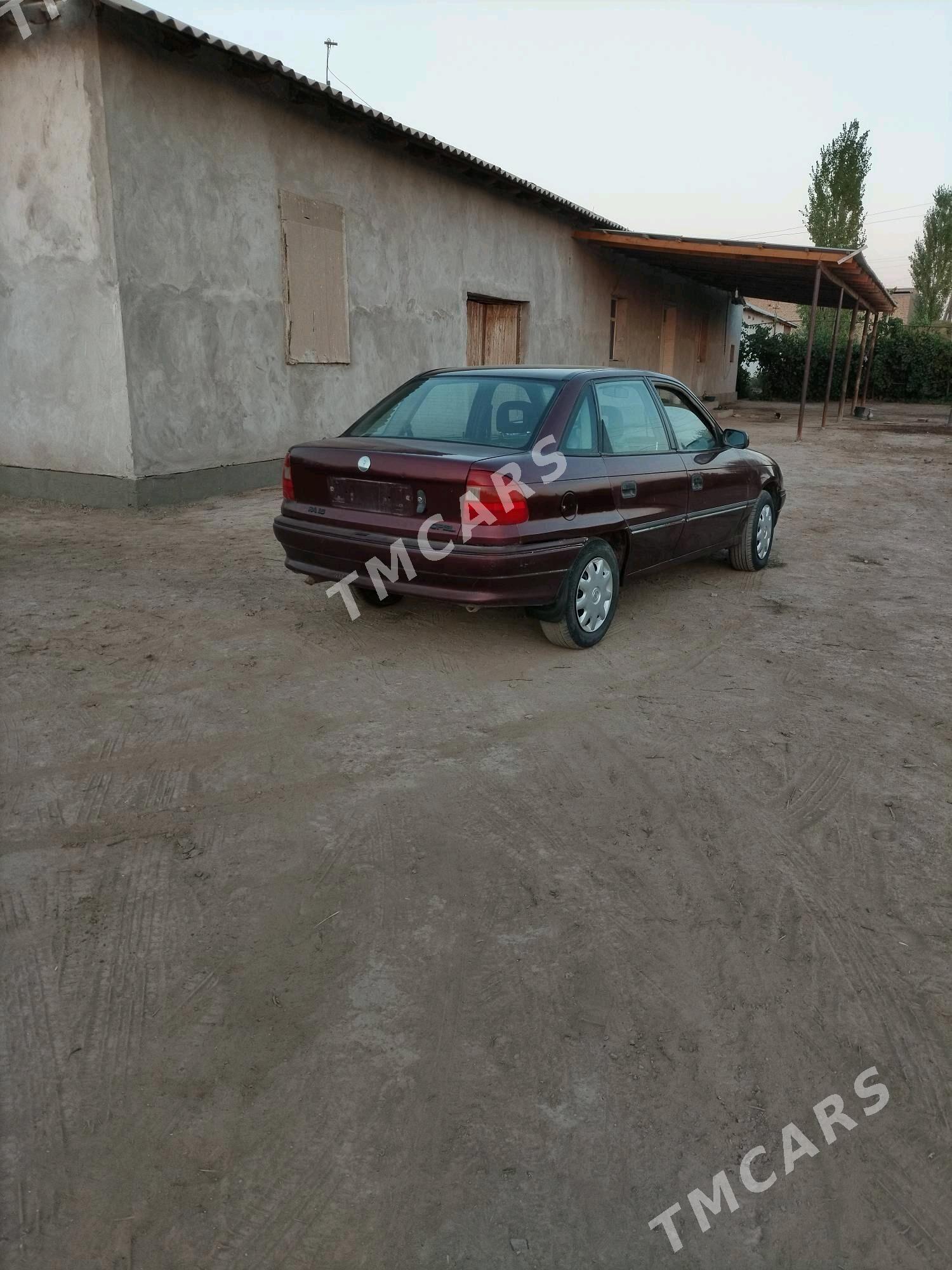 Opel Astra 1992 - 22 000 TMT - Болдумсаз - img 3