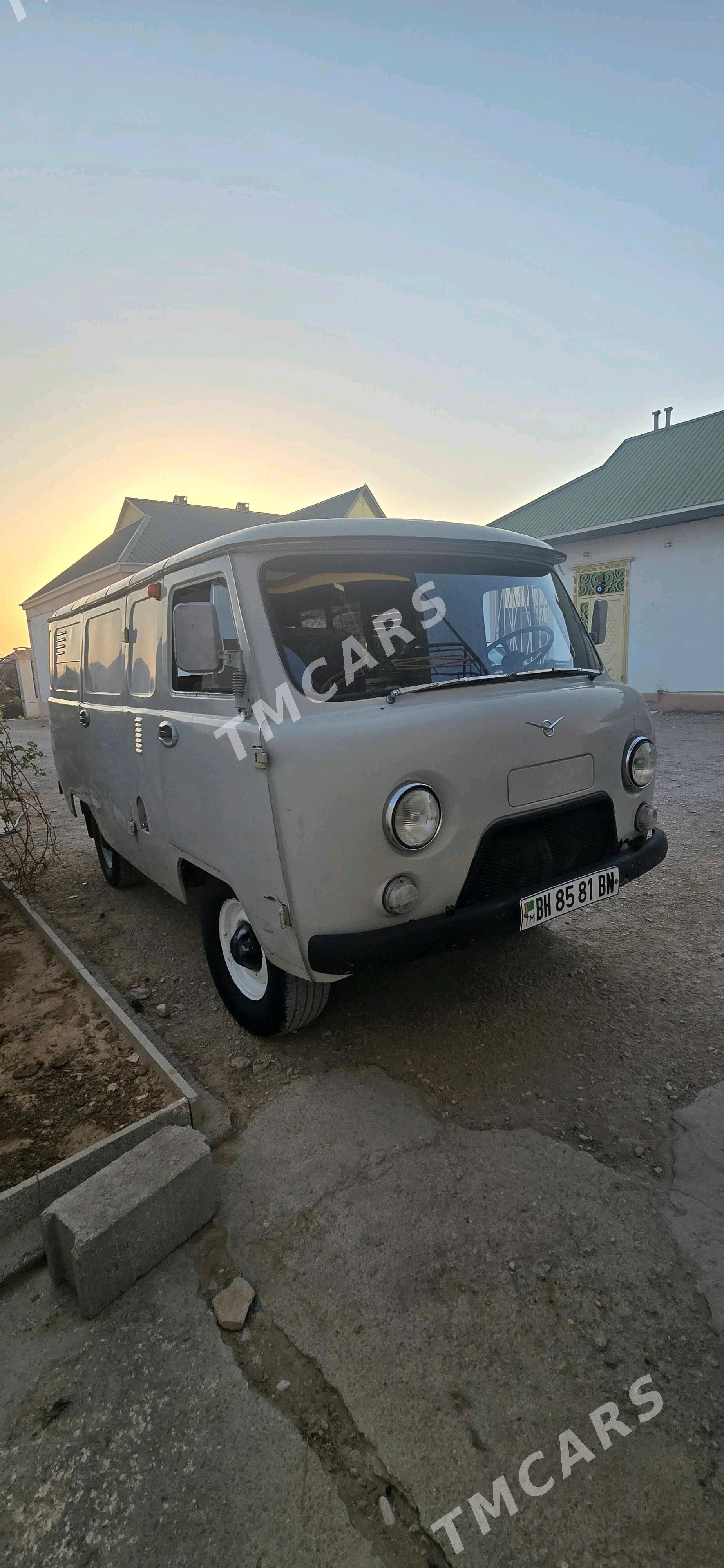 UAZ Profi 1998 - 55 000 TMT - Балканабат - img 4