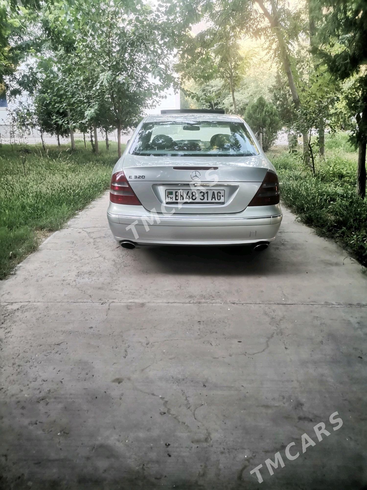 Mercedes-Benz E320 2003 - 145 000 TMT - Бахарден - img 2