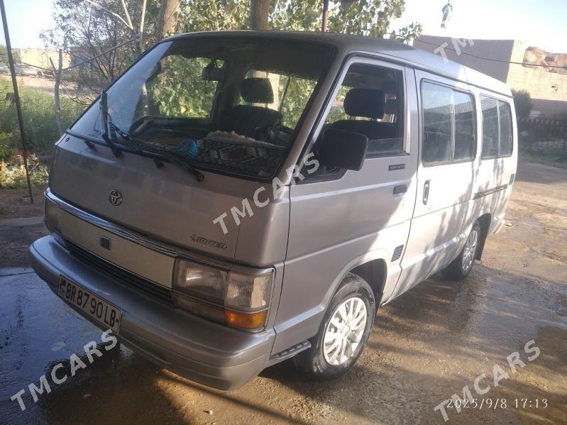 Toyota Hiace 1989 - 43 000 TMT - Farap - img 4