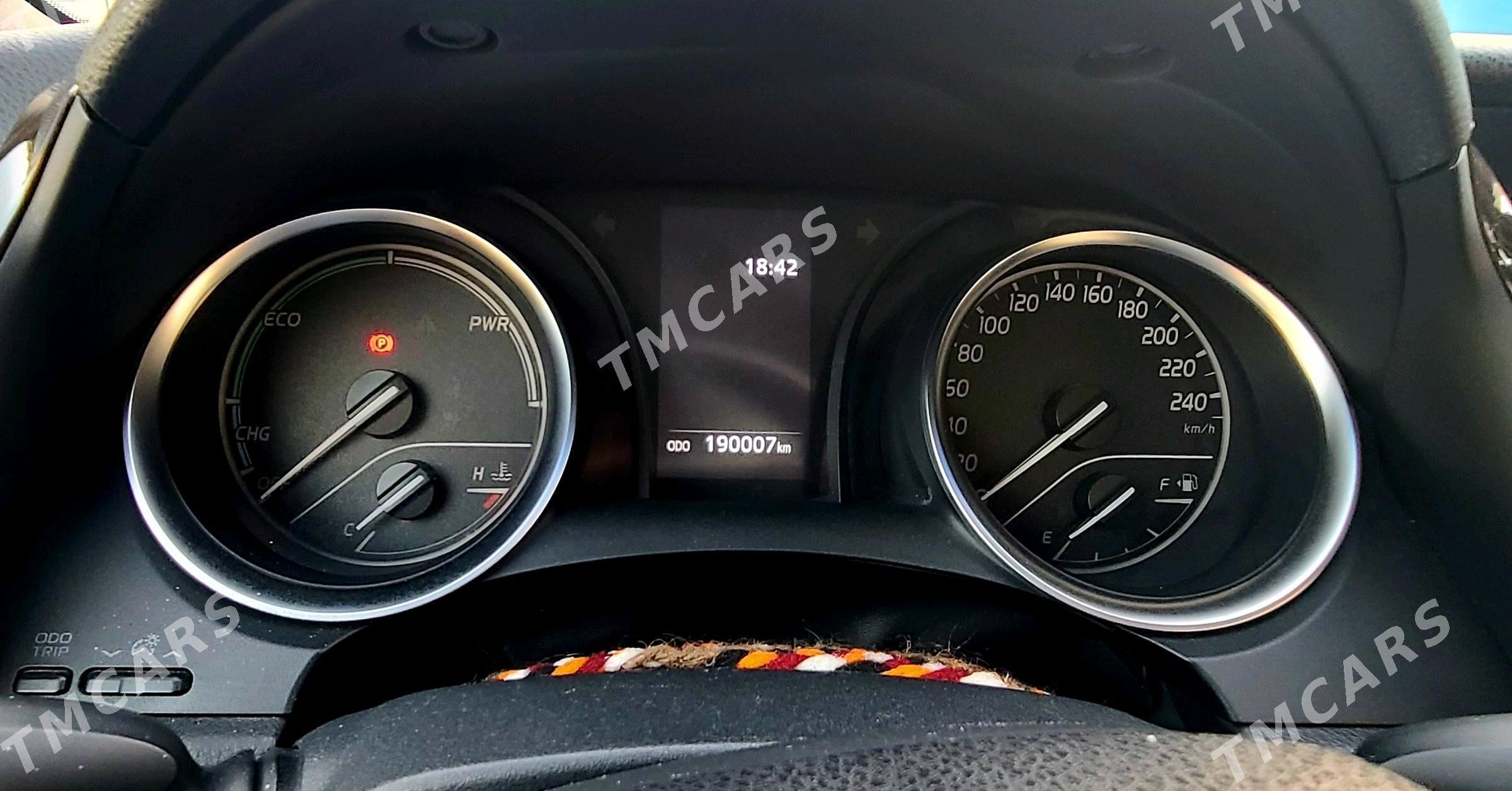 Toyota Camry 2021 - 255 000 TMT - Теджен - img 6