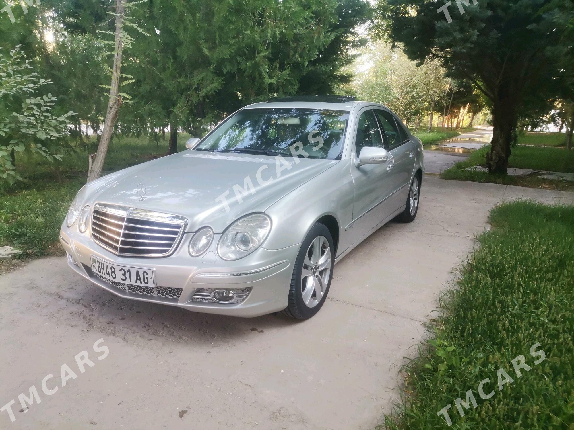 Mercedes-Benz E320 2003 - 145 000 TMT - Бахарден - img 3