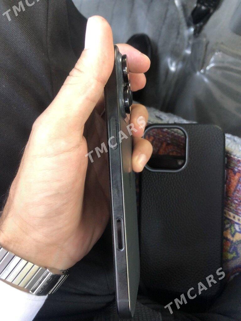 iPhone 16_pro max - 4 mkr - img 3