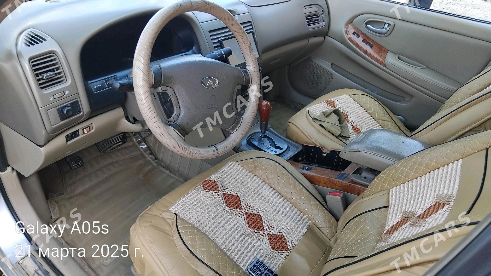 Infiniti I35 2001 - 70 000 TMT - Фарап - img 3