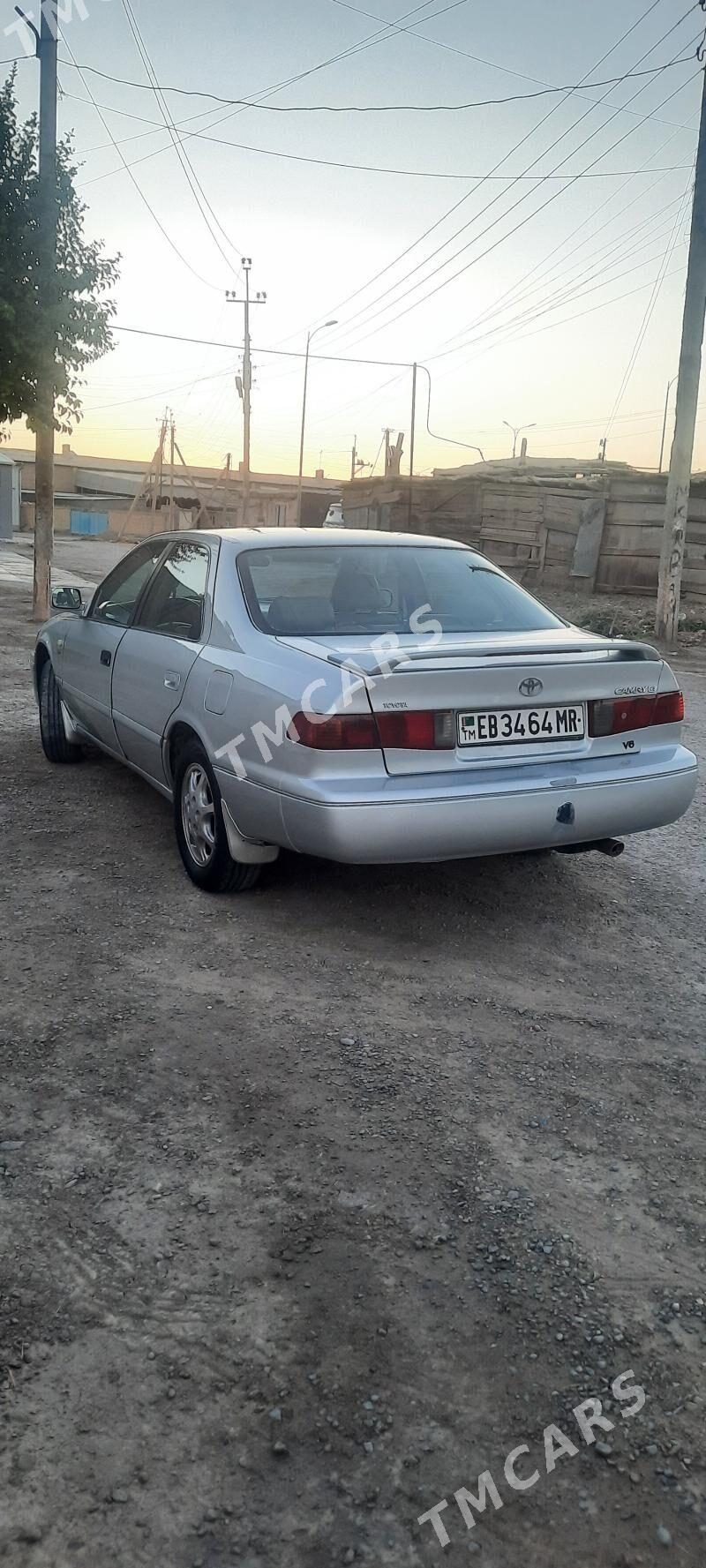 Toyota Camry 2001 - 140 000 TMT - Байрамали - img 5