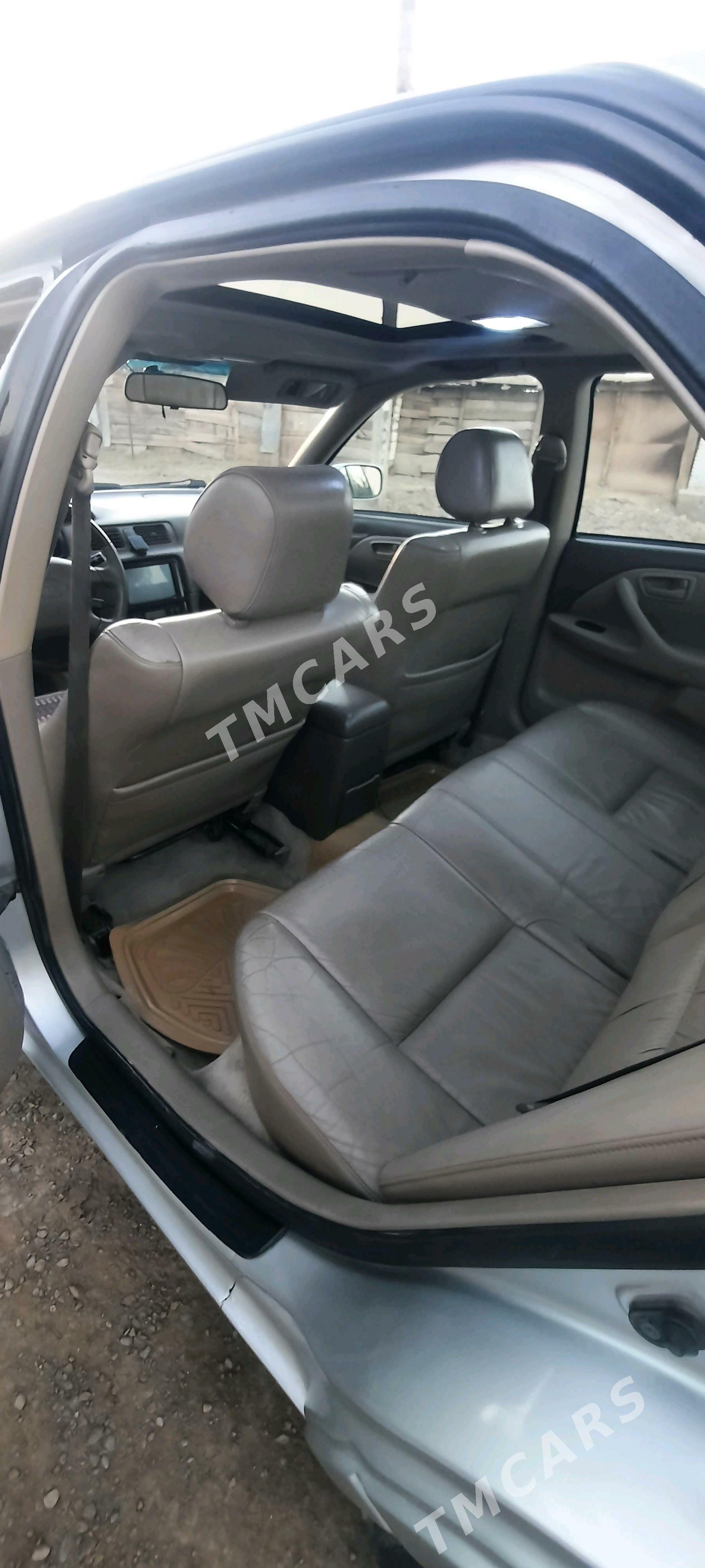Toyota Camry 2001 - 140 000 TMT - Байрамали - img 10