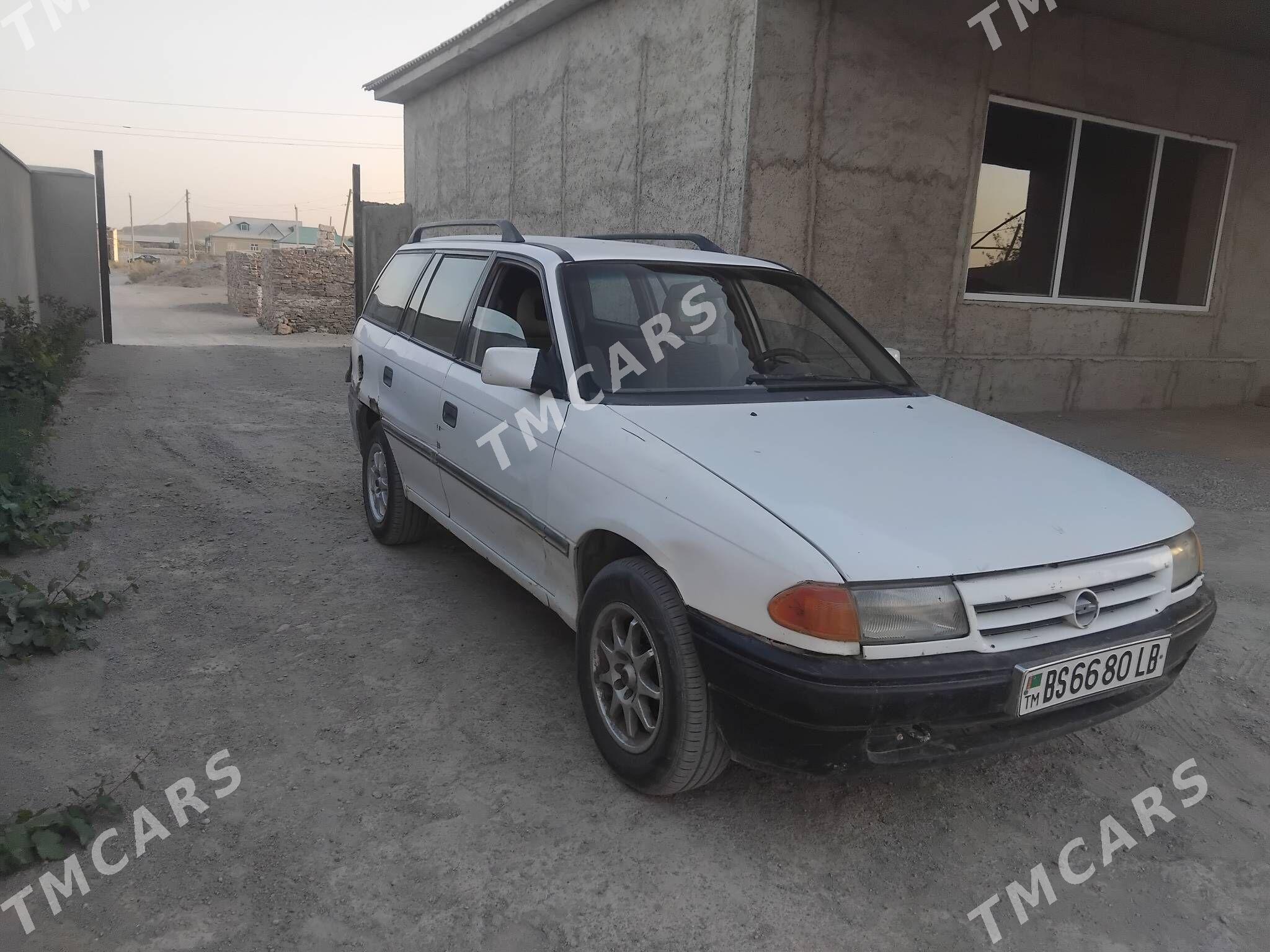 Opel Astra 1992 - 24 000 TMT - Köýtendag - img 3