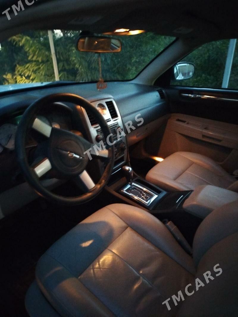 Chrysler 300C 2010 - 110 000 TMT - Мары - img 4