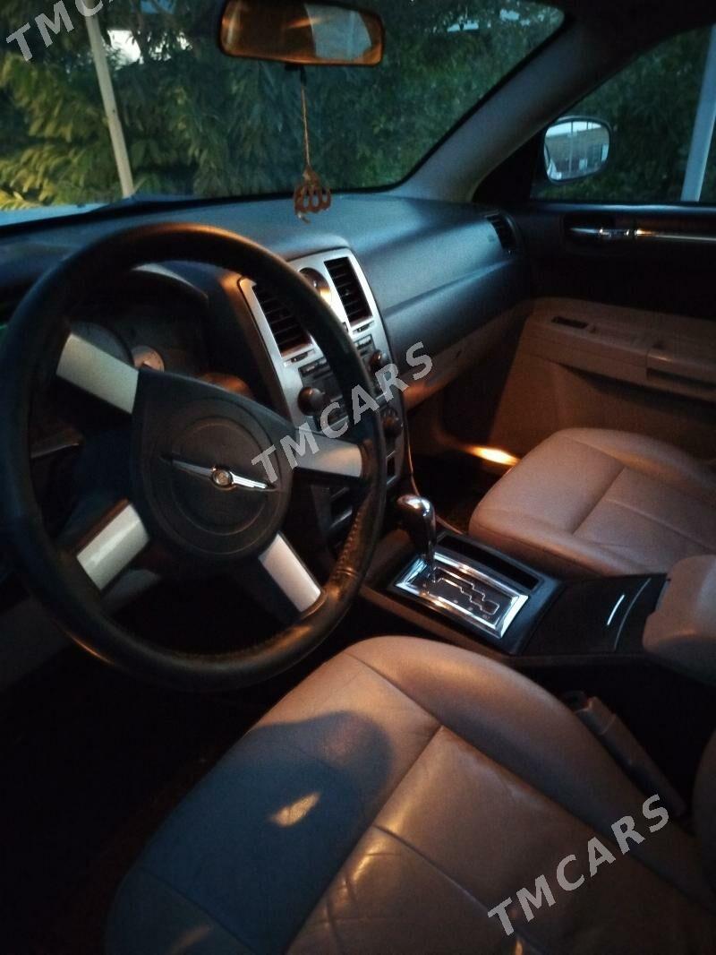 Chrysler 300C 2010 - 110 000 TMT - Мары - img 2