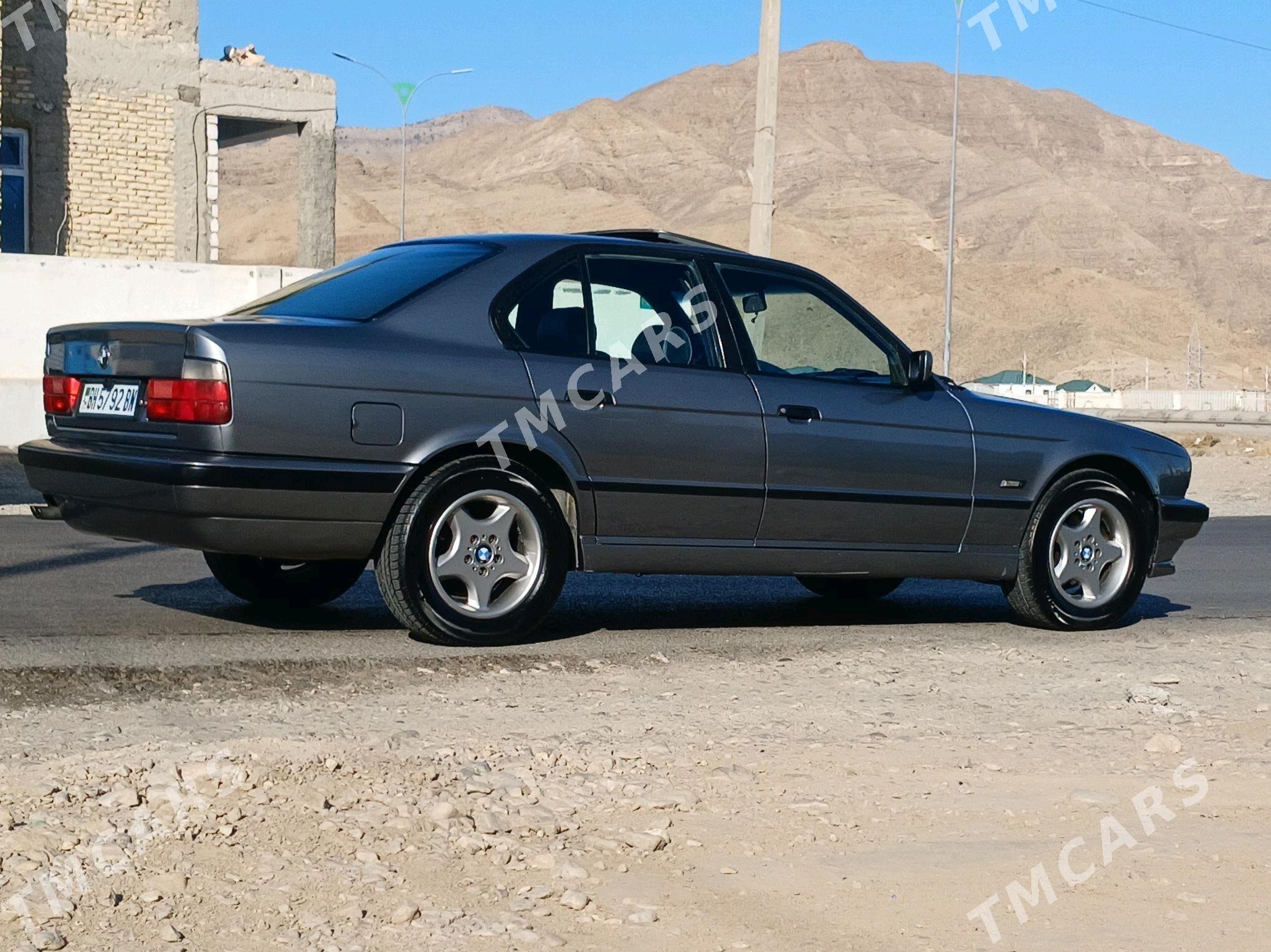BMW 525 1995 - 85 000 TMT - Балканабат - img 8