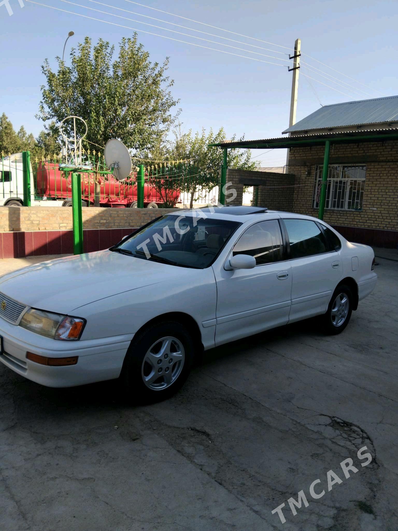 Toyota Avalon 1997 - 107 000 TMT - Гызыларбат - img 3