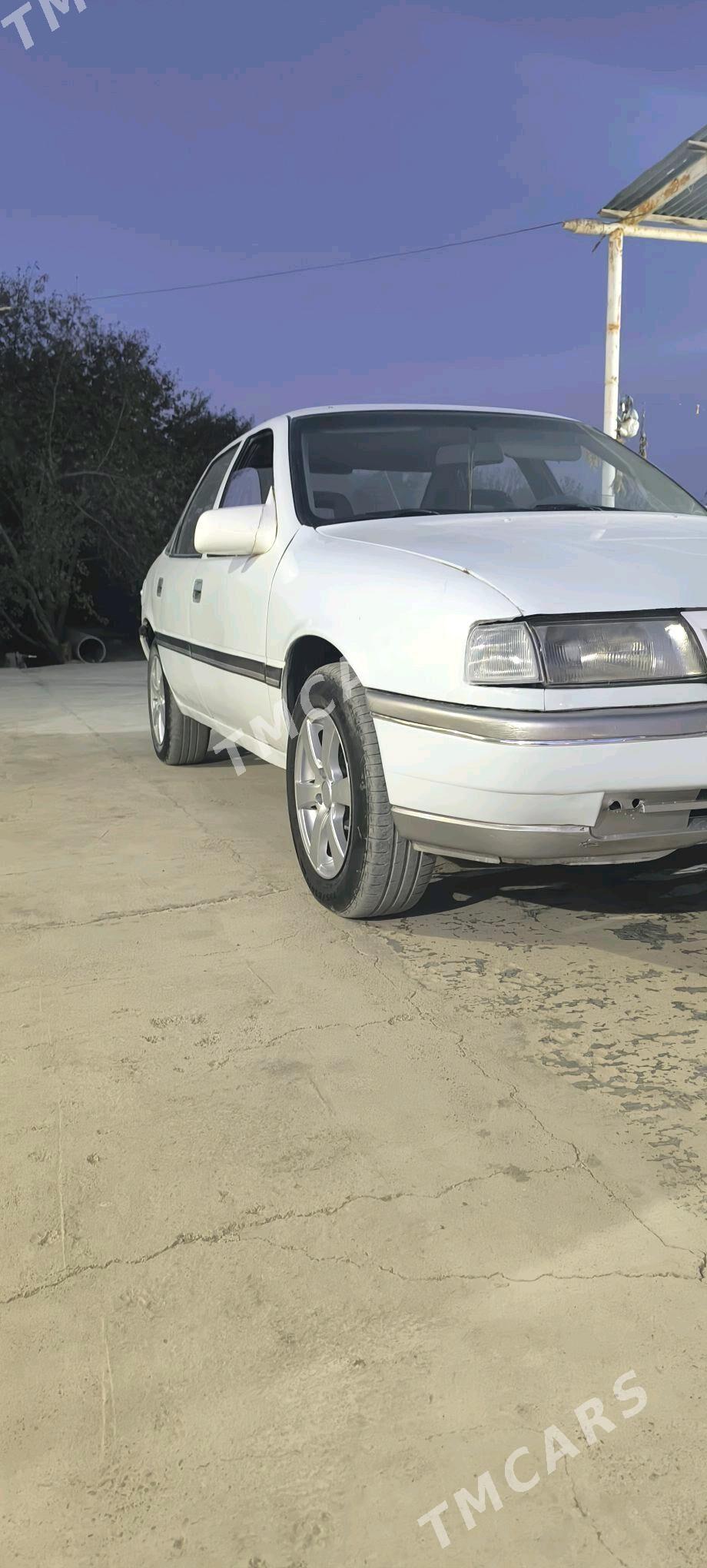 Opel Vectra 1991 - 31 000 TMT - Бахарден - img 5