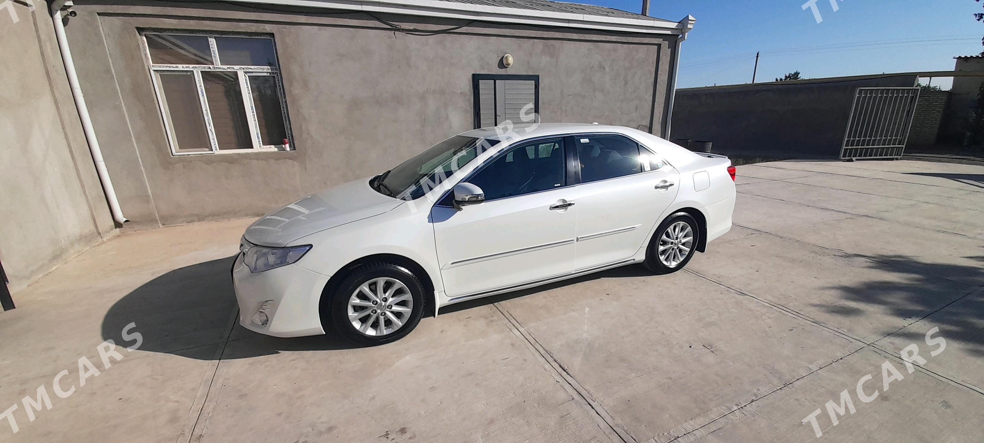 Toyota Camry 2013 - 220 000 TMT - Мары - img 5
