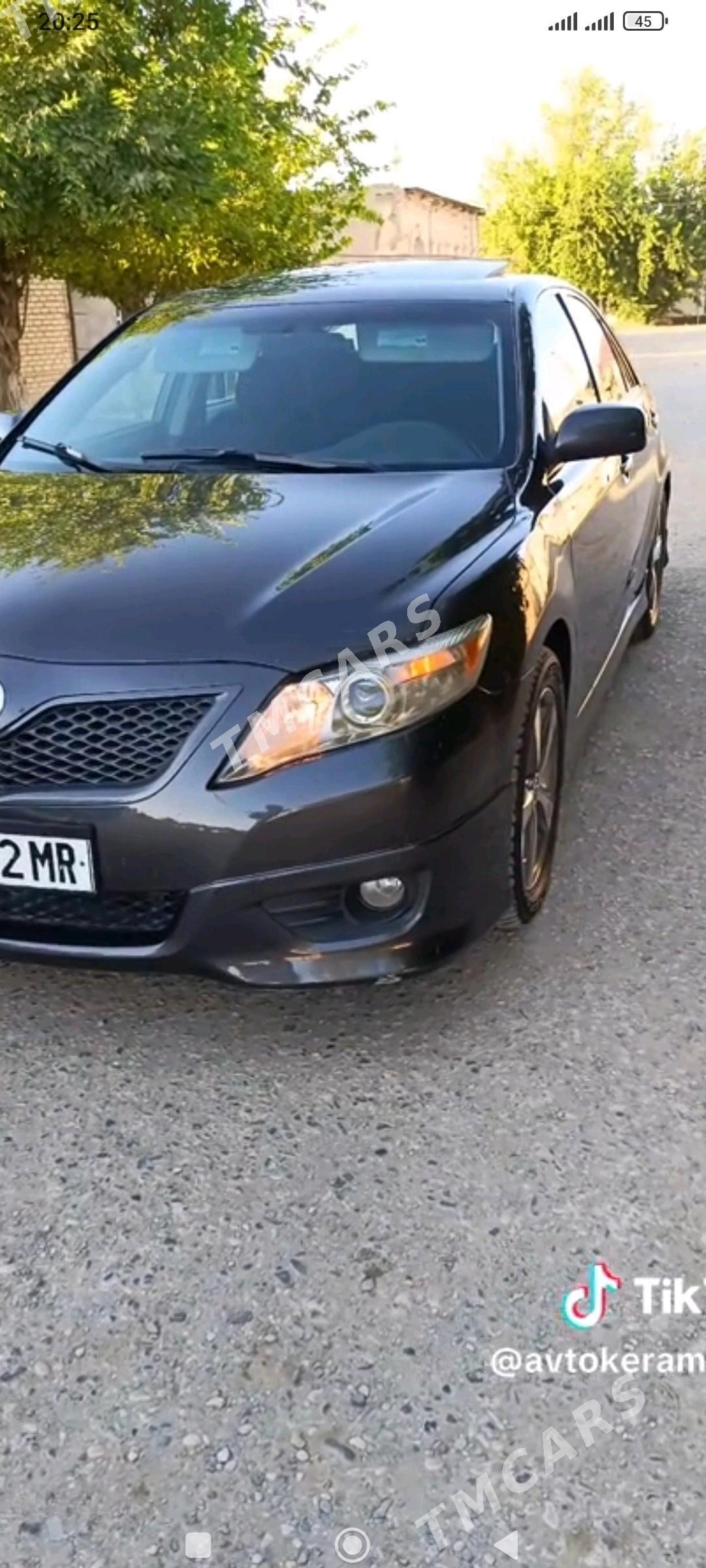 Toyota Camry 2010 - 220 000 TMT - Мары - img 4