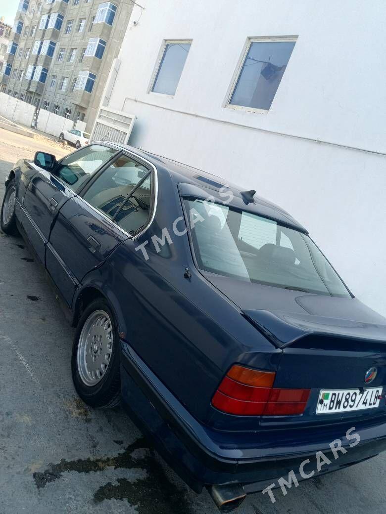 BMW E34 1990 - 42 000 TMT - Türkmenabat - img 4