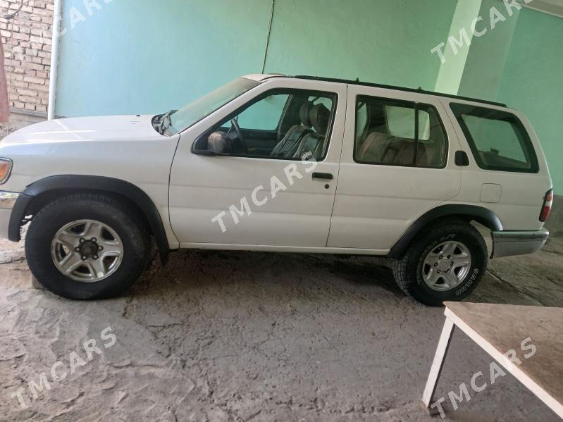 Nissan Pathfinder 1996 - 70 000 TMT - Чарджоу - img 2