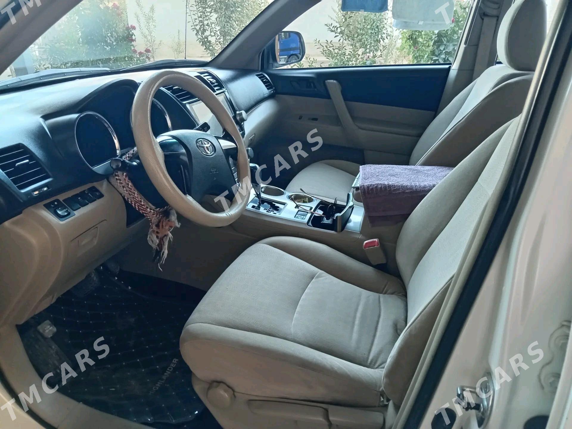 Toyota Highlander 2012 - 325 000 TMT - Туркменабат - img 4