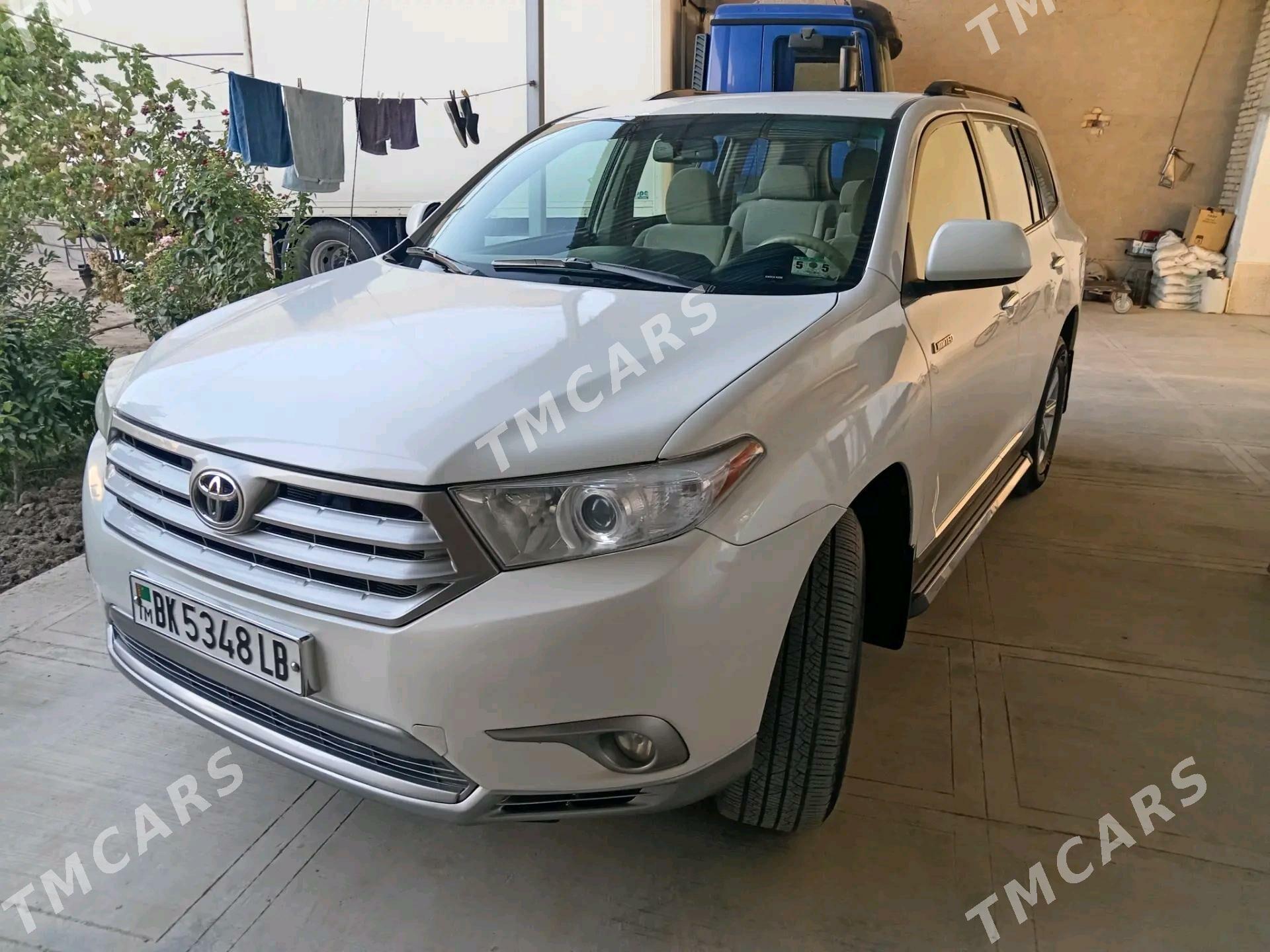 Toyota Highlander 2012 - 325 000 TMT - Туркменабат - img 6