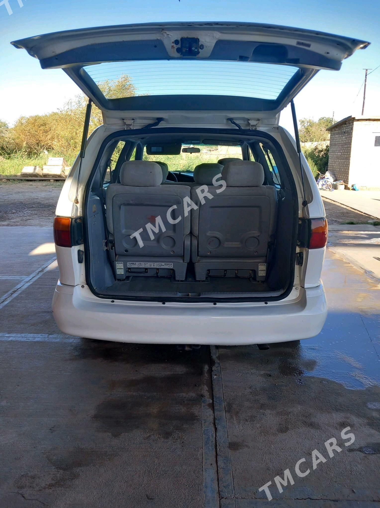 Toyota Sienna 2000 - 138 000 TMT - Tejen - img 4