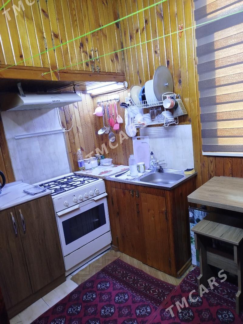 6 мкр 3/3 этаж 1 ком - 6 mkr - img 2