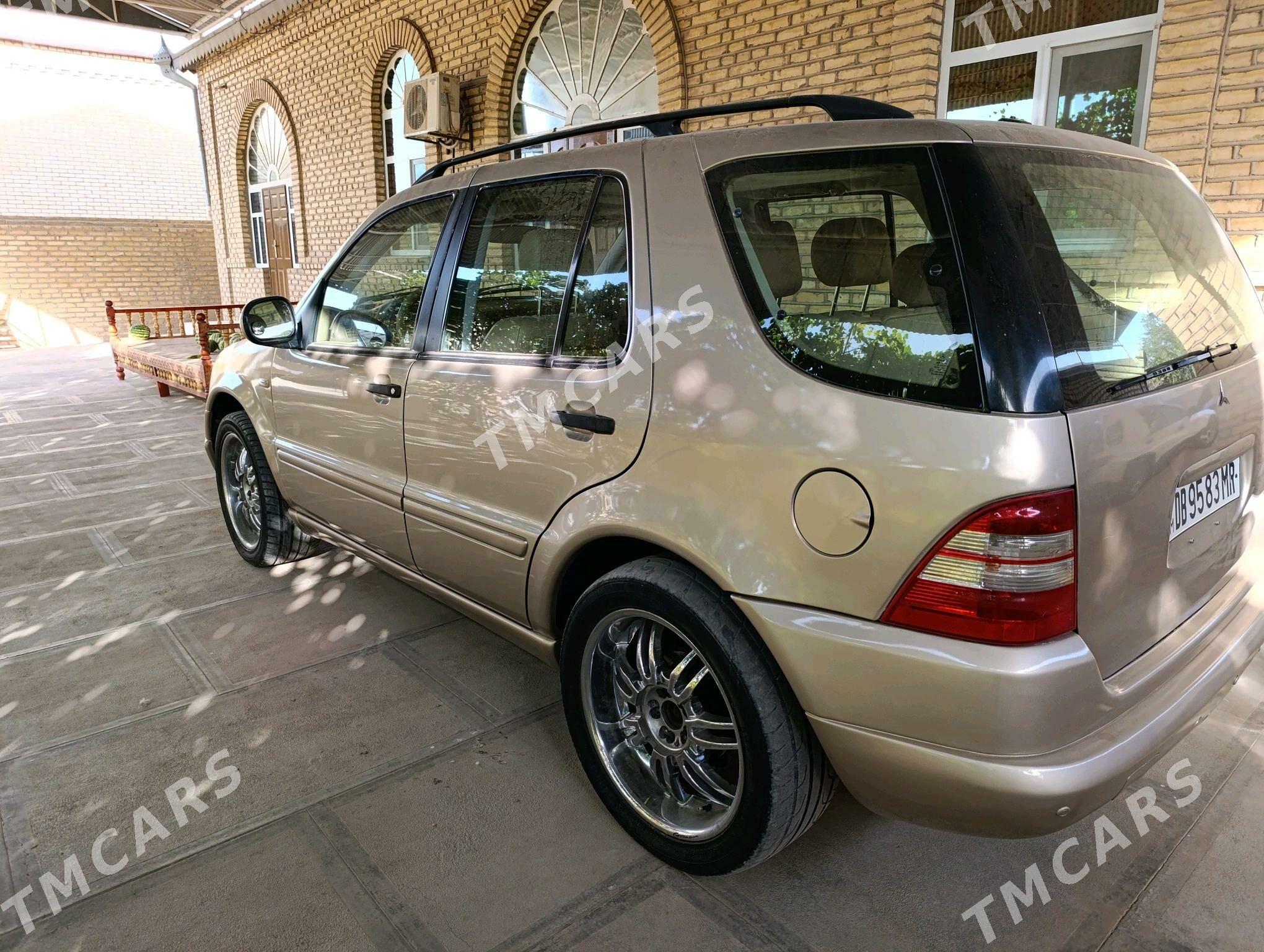 Mercedes-Benz E320 2001 - 99 000 TMT - Mary - img 6