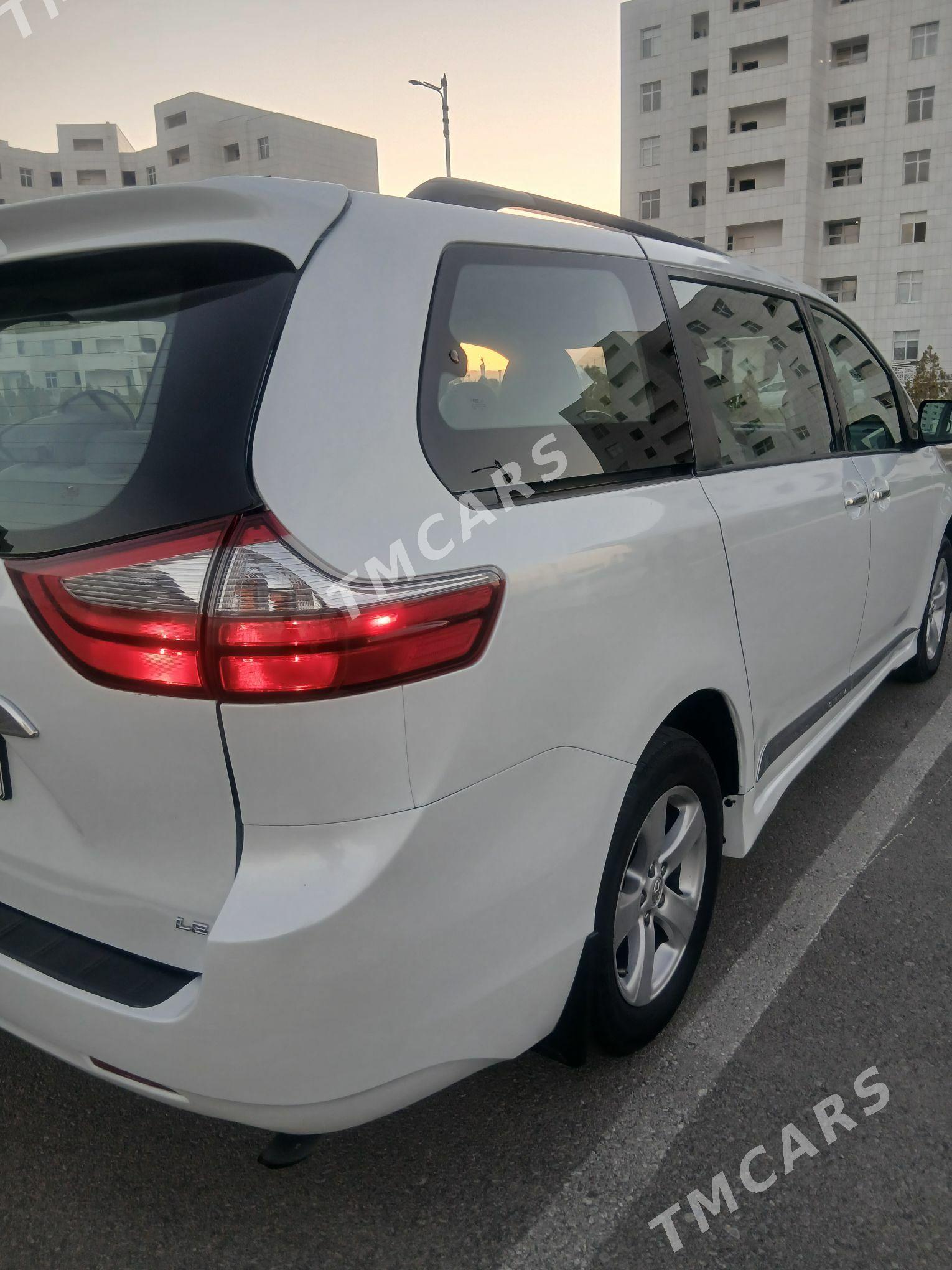 Toyota Sienna 2020 - 425 000 TMT - Аркадаг - img 10