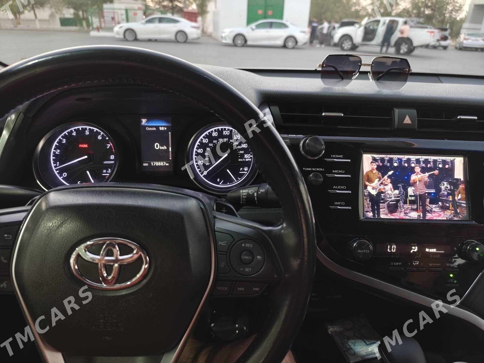 Toyota Camry 2018 - 280 000 TMT - Ашхабад - img 7