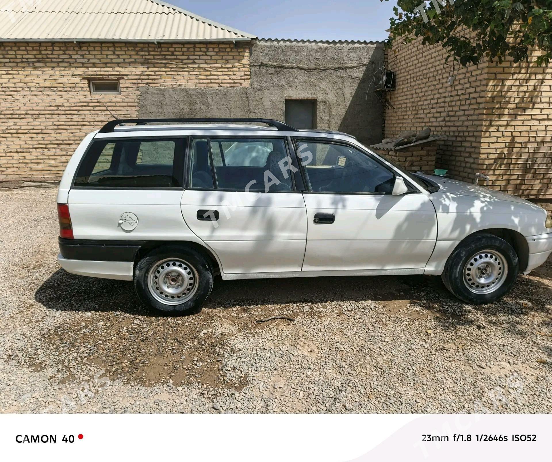 Opel Astra 1994 - 35 000 TMT - Kaka - img 4