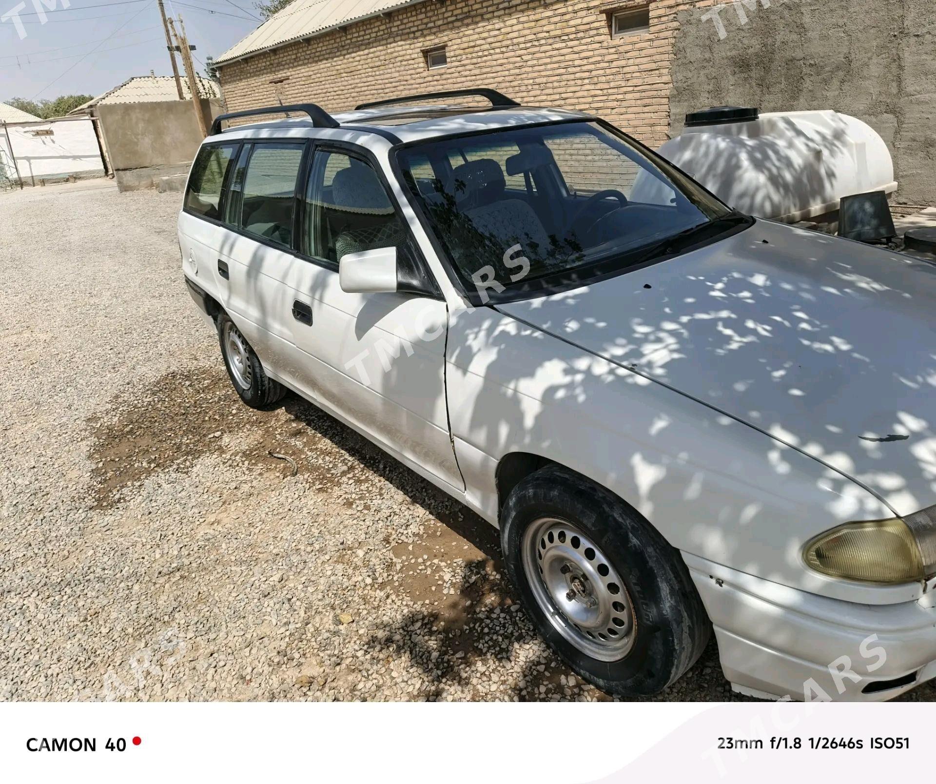 Opel Astra 1994 - 35 000 TMT - Kaka - img 3