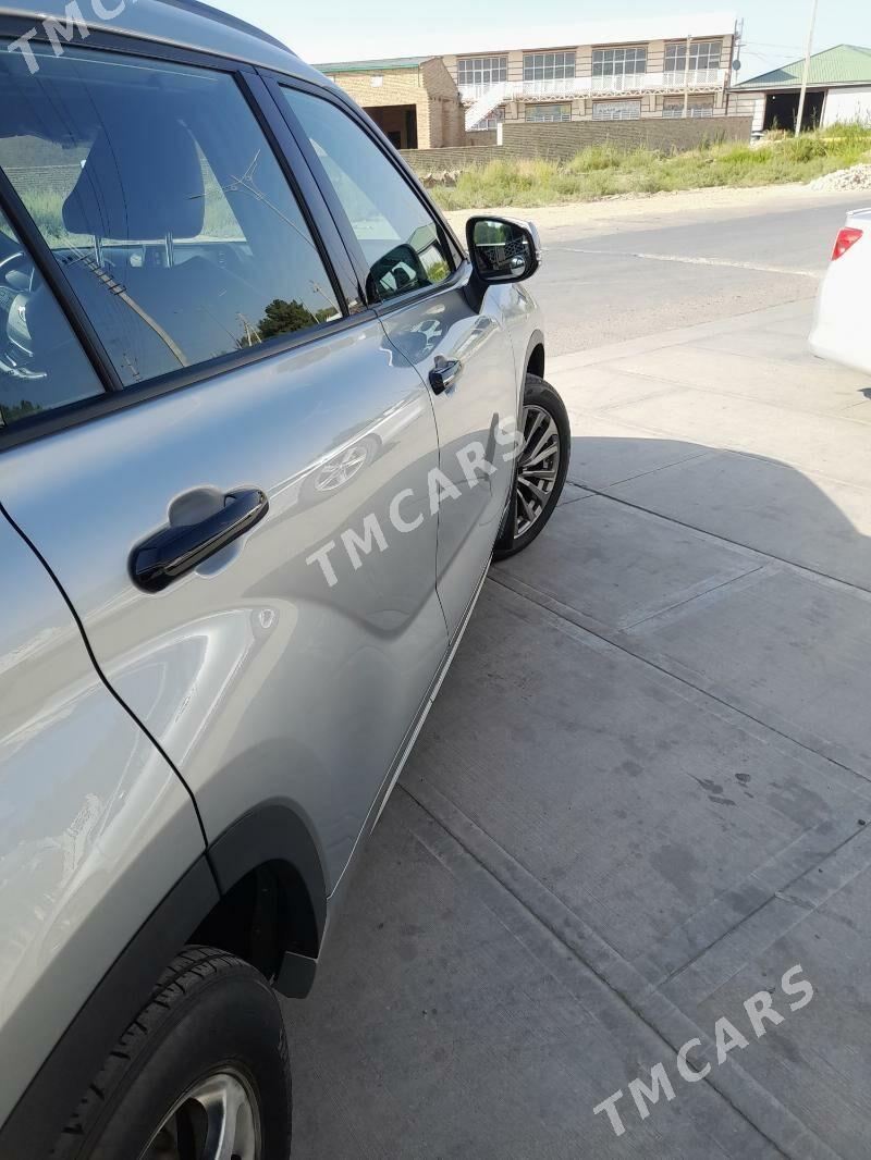 Toyota Highlander 2021 - 600 000 TMT - Дянев - img 2