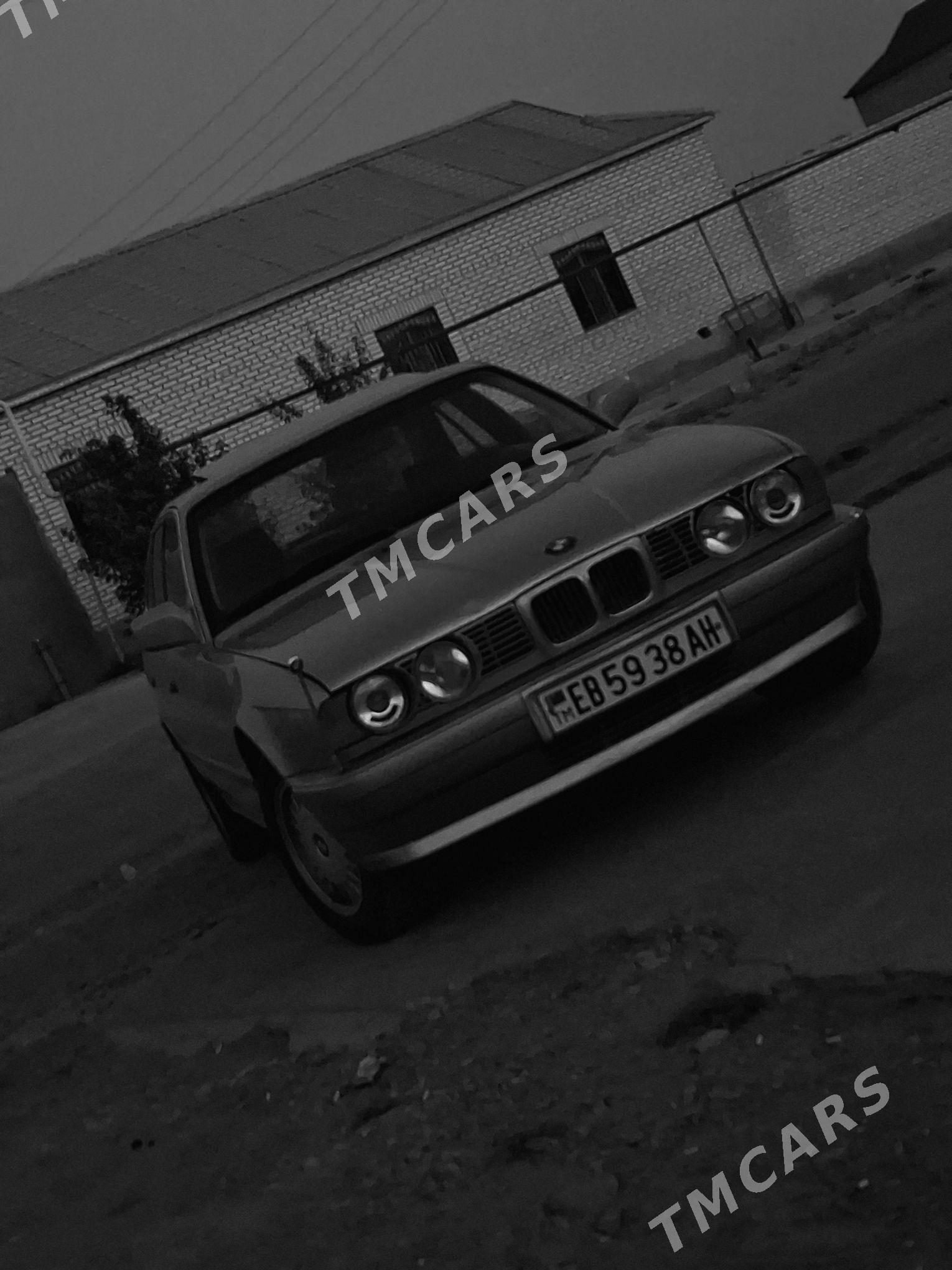 BMW E34 1993 - 60 000 TMT - Sarahs - img 3