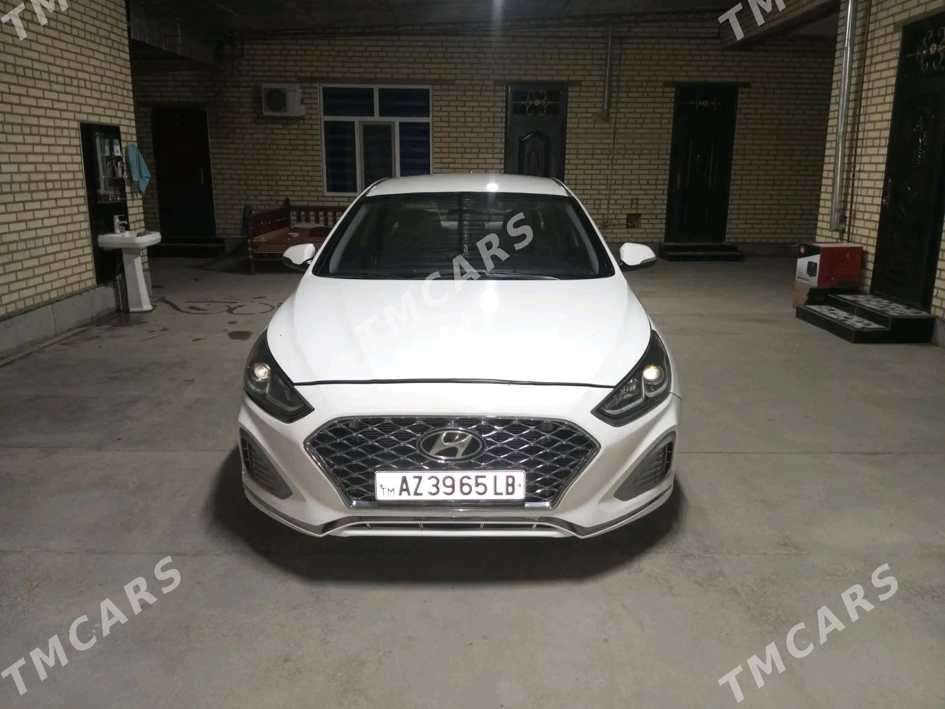 Hyundai Sonata 2019 - 200 000 TMT - Саят - img 1