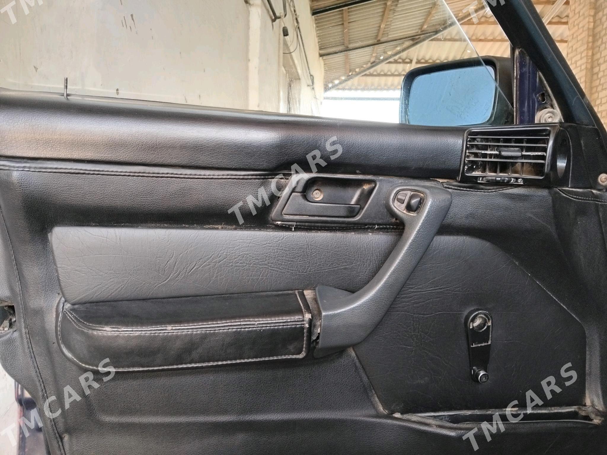 BMW 525 1989 - 38 000 TMT - Векильбазар - img 4