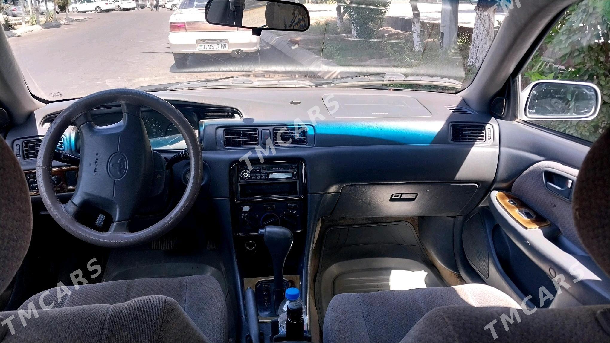 Toyota Camry 2001 - 140 000 TMT - Мургап - img 3