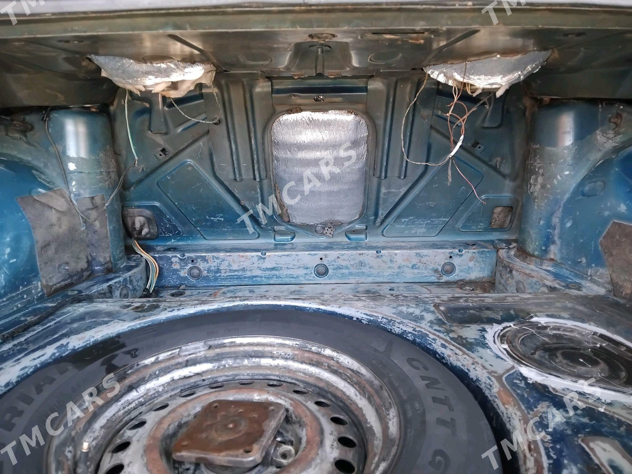 BMW 525 1989 - 38 000 TMT - Векильбазар - img 8