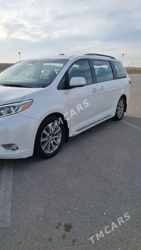 Toyota Sienna 2016 - 470 000 TMT - 11 mkr - img 2