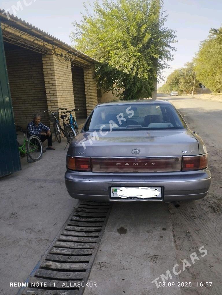 Toyota Camry 1993 - 75 000 TMT - Halaç - img 3