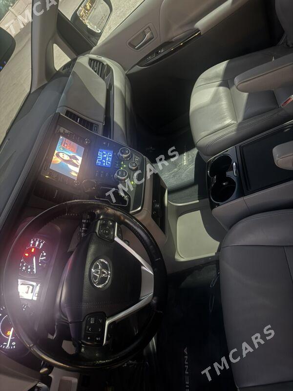 Toyota Sienna 2018 - 560 000 TMT - Ашхабад - img 3