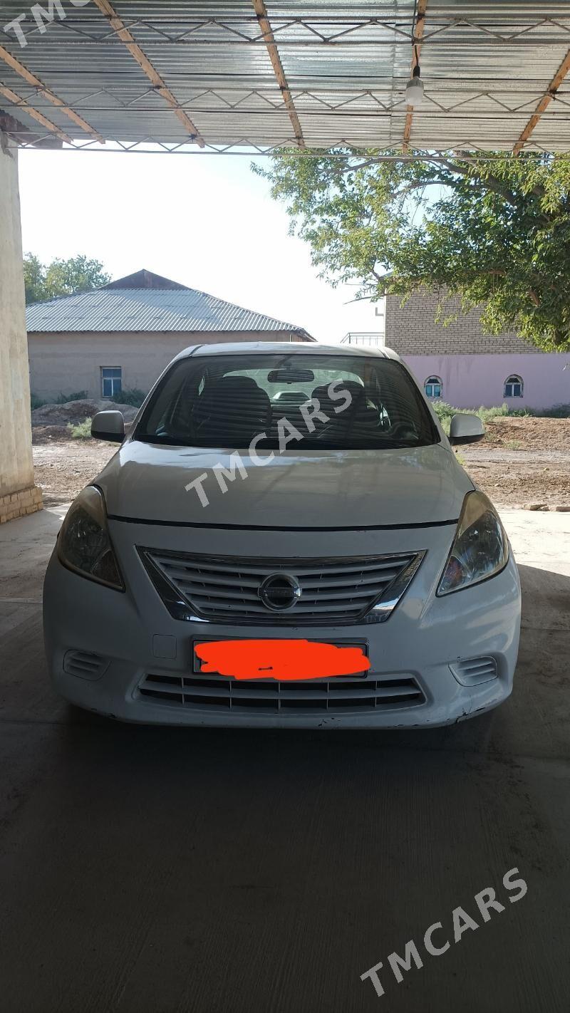 Nissan Versa 2012 - 105 000 TMT - Ёлётен - img 2