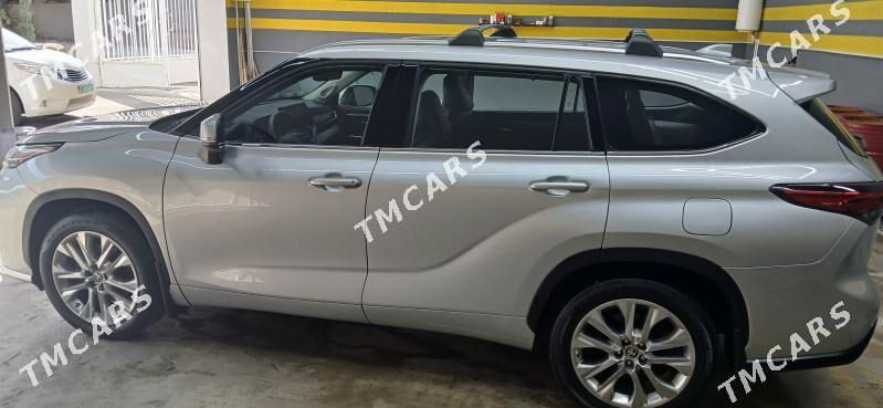 Toyota Highlander 2022 - 721 000 TMT - Ашхабад - img 5