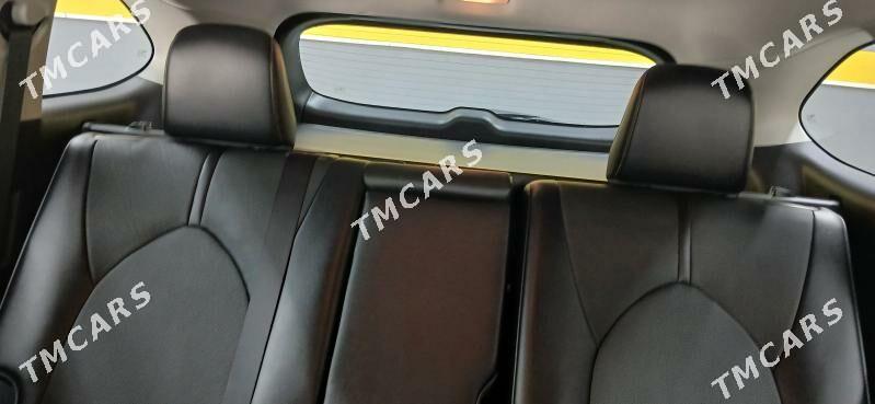 Toyota Highlander 2022 - 721 000 TMT - Ашхабад - img 9