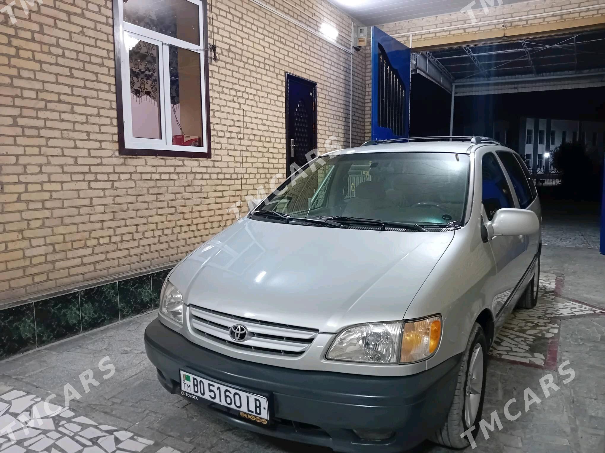 Toyota Sienna 2002 - 165 000 TMT - Туркменабат - img 3