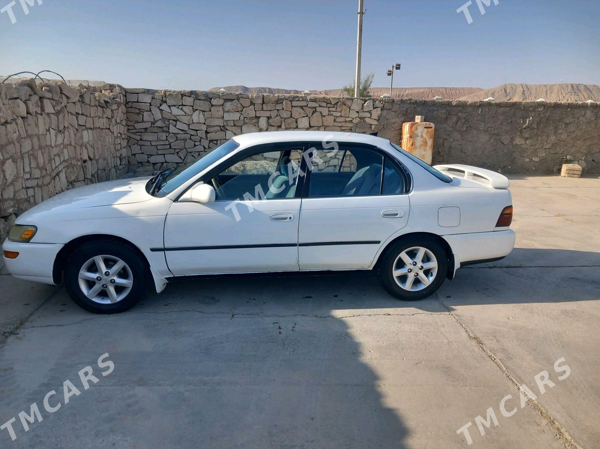 Toyota Corolla 1992 - 70 000 TMT - Туркменбаши - img 4