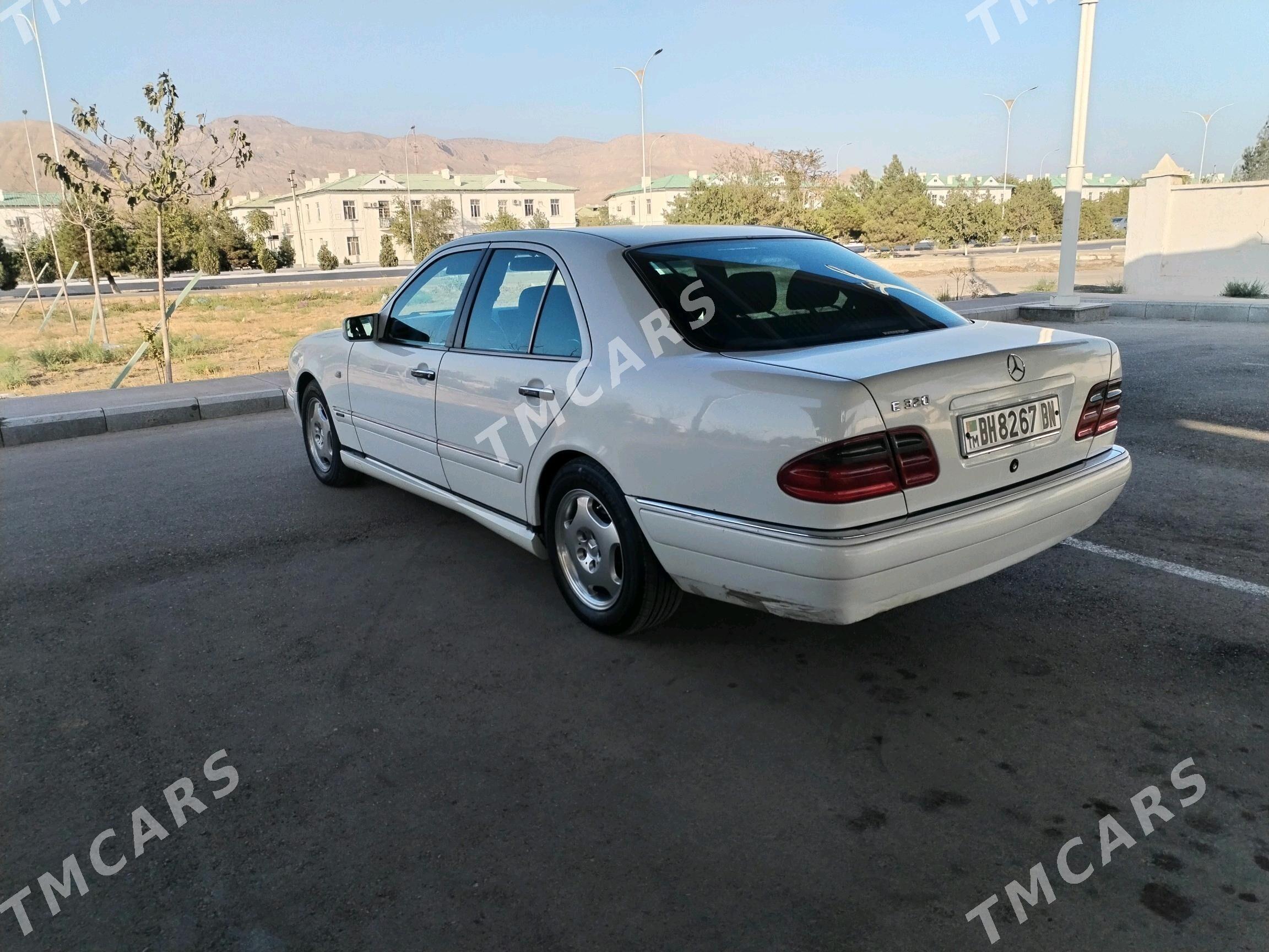 Mercedes-Benz E320 1999 - 103 000 TMT - Balkanabat - img 4