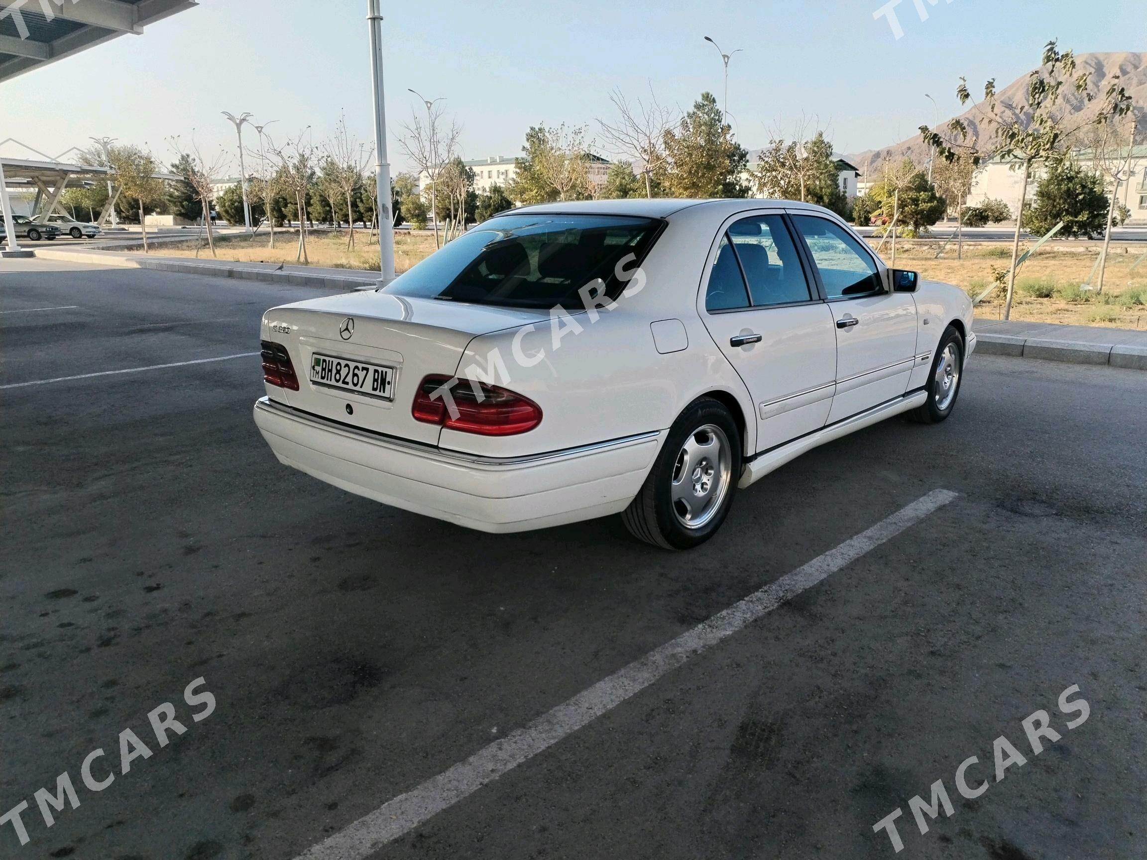 Mercedes-Benz E320 1999 - 103 000 TMT - Balkanabat - img 2