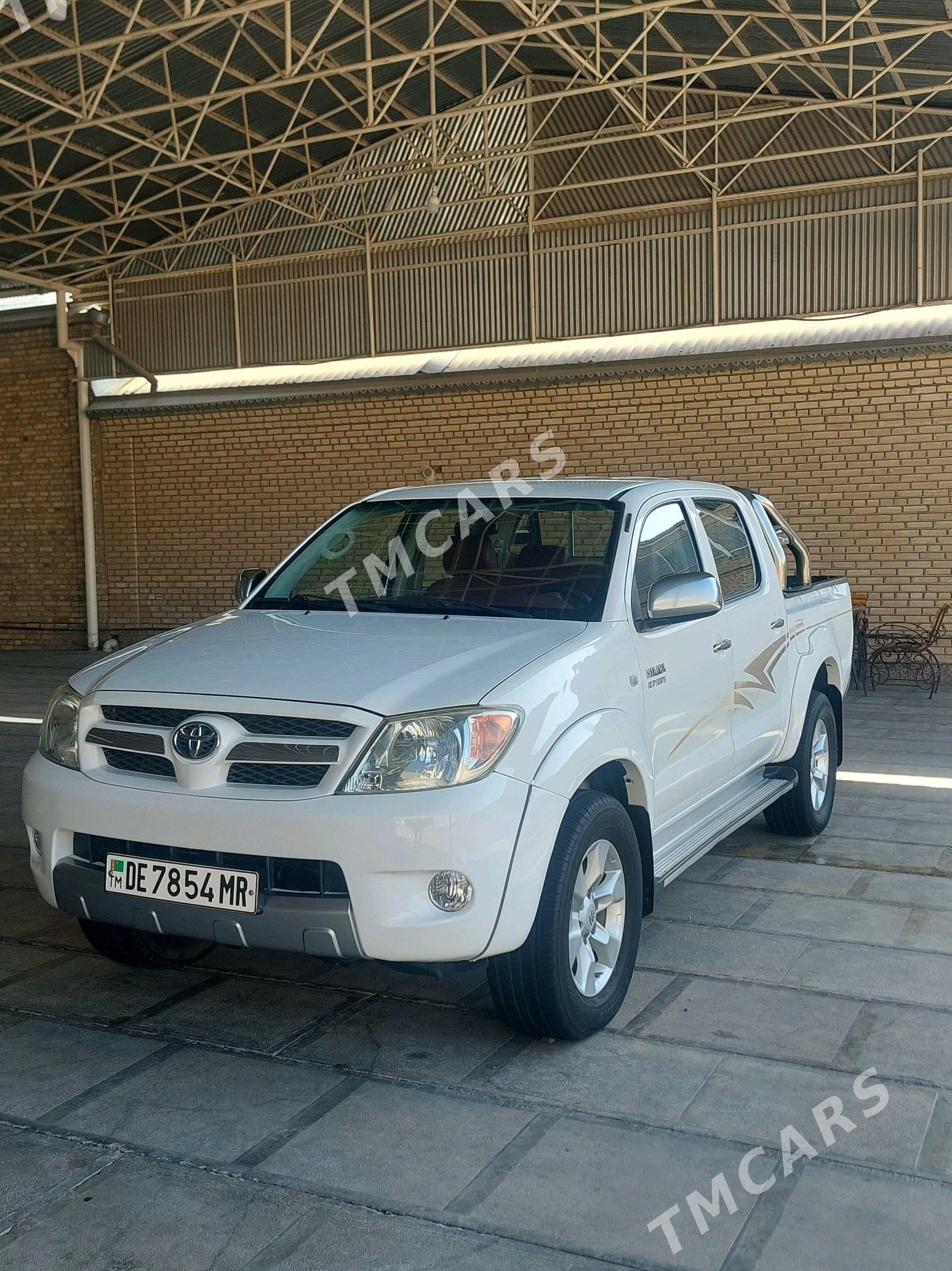 Toyota Hilux 2007 - 290 000 TMT - Мары - img 2