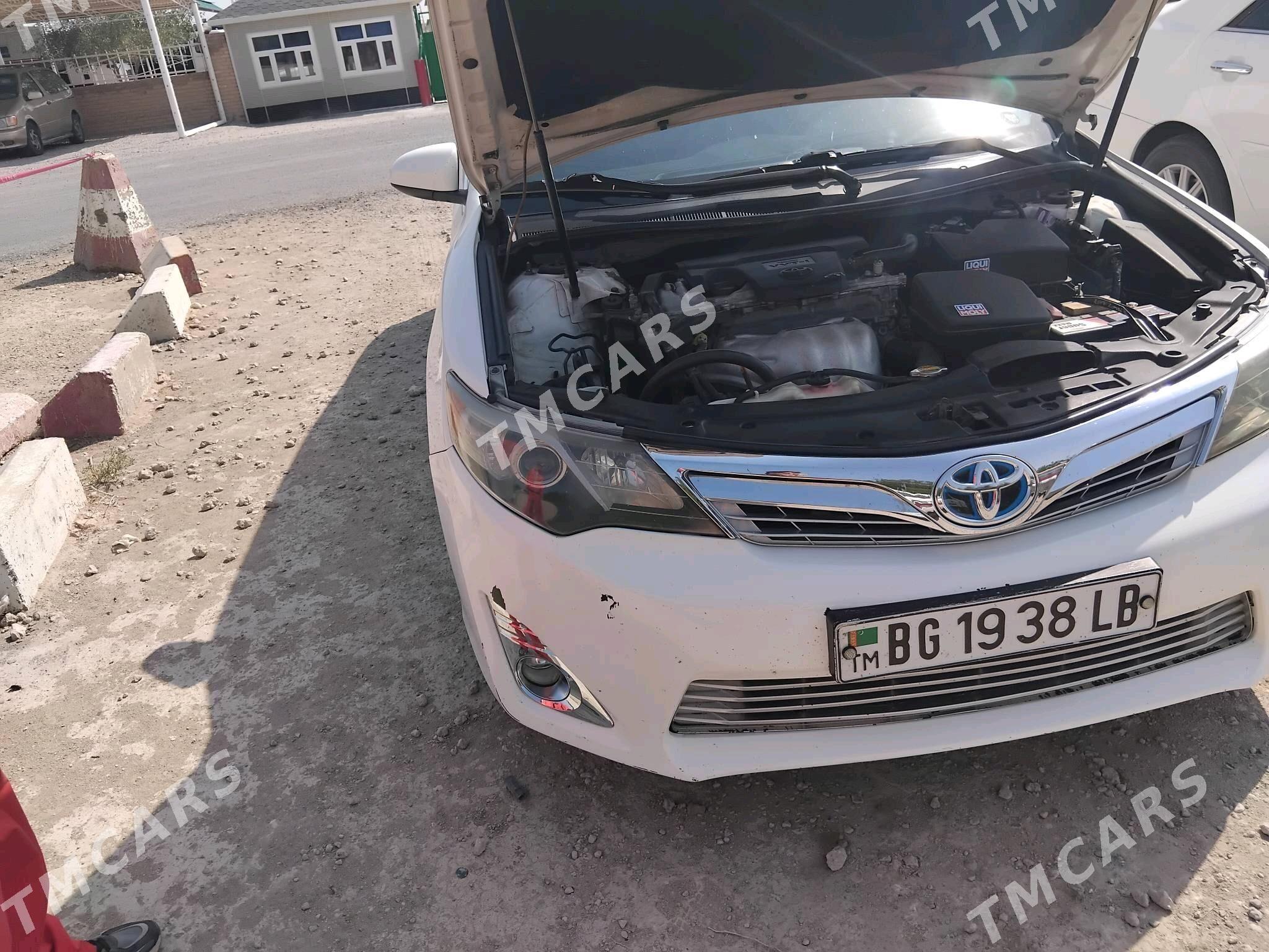 Toyota Camry 2013 - 200 000 TMT - Сейди - img 5