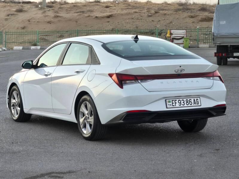 Hyundai Elantra 2021 - 250 000 TMT - Ашхабад - img 4